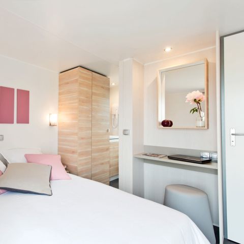 BUNGALOW 4 personnes - Loggia Prestige Confort 35m² -Jacuzzi - Climatisation - TV