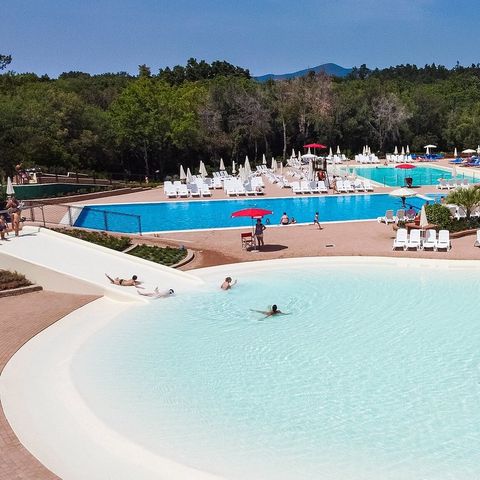hu Montescudaio village - Camping Pise - Image N°5