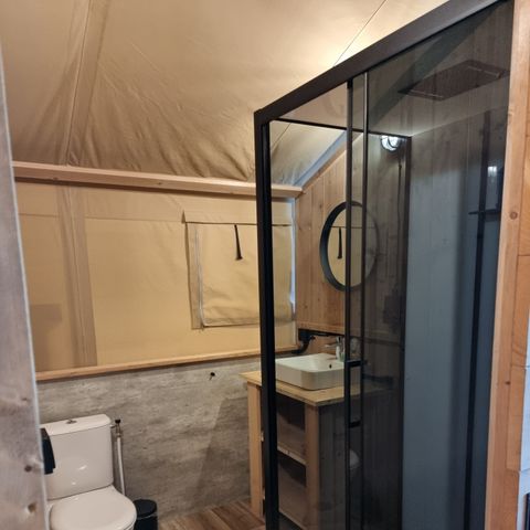 Tente en toile et en bois 8 personnes - y compris les installations sanitaires