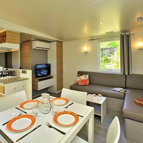 BUNGALOW 6 personnes - Premium Exclusive | 3 Ch. | 6 Pers. | Terrasse simple | Jacuzzi | 2 SDB | Clim. | TV