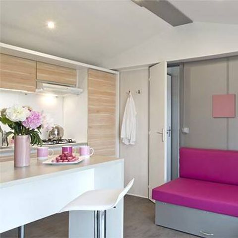 BUNGALOW 4 personnes - Mobil-home | Ultimate | 2 Ch. | 4 Pers. | Terrasse Lounge | Jacuzzi | 2 SDB | Clim. | TV