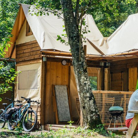 Tente en toile et en bois 6 personnes - Cabatente 4/6 pers