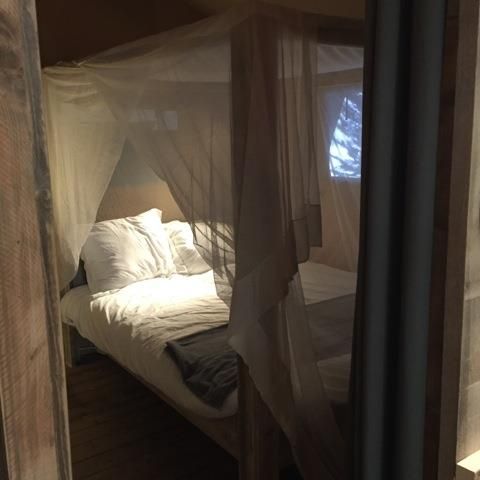 Tente en toile et en bois 4 personnes - Lodge WOODY 4 pers