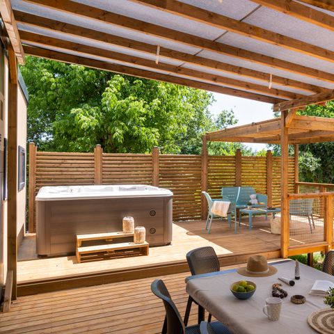 BUNGALOW 6 personnes - EXCLUSIF 3 chambres  Jacuzzi avec suite parentale