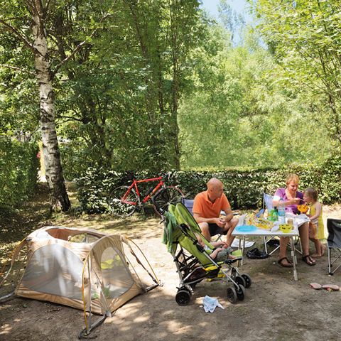 Emplacement - RCN Belledonne | Emplacement de camping (2 personnes incluses)