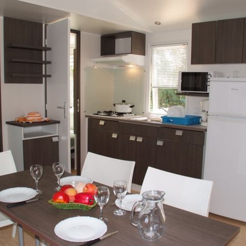 BUNGALOW 4 personnes - Mobil-home Confort 27m² 2 chambres + terrasse couverte - sans tv-sans clim 4 pers