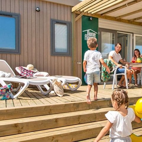 BUNGALOW 6 personnes - COTTAGE Premium 35m² 3 chambres + TV + Lave-vaisselle + climatisation + terrasse XL semi-couverte 1/6 pers