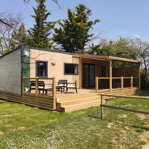 BUNGALOW 6 personnes - COTTAGE Premium 35m² 3 chambres + TV + Lave-vaisselle + climatisation + terrasse XL semi-couverte 1/6 pers