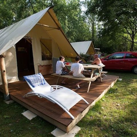 TENTE TOILE ET BOIS 4 personnes - AMAZONE BORD DE RIVIERE