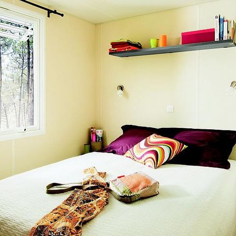 Mobilhome 4 personnes - Le Chêne (2 chambres) Arrivée Dimanche - BORD RIVIERE - Grande terrasse - TV - Free Wifi*