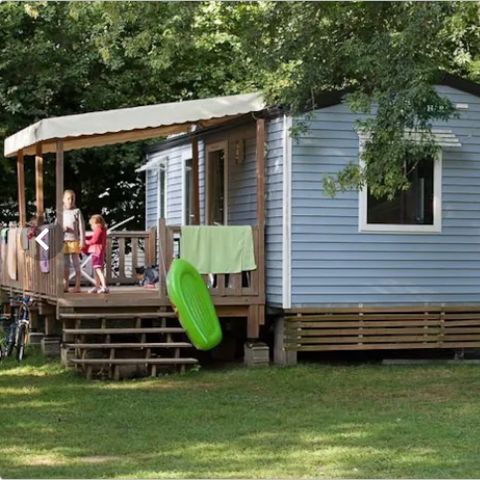 Mobilhome 4 personnes - Le Chêne (2 chambres) Arrivée Dimanche - BORD RIVIERE - Grande terrasse - TV - Free Wifi*