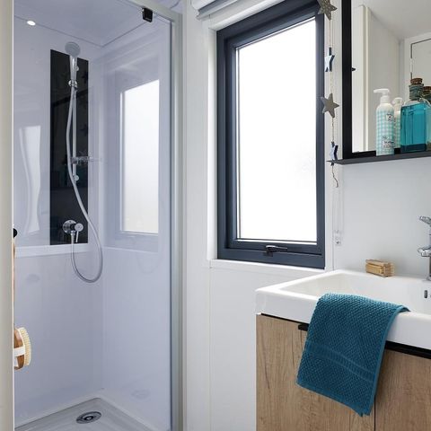 Mobilhome 4 personnes - Premium (2019)-2 chambres-grand salon TV, salle à manger,cuisine-grande terrasse-free WIFI