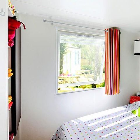 BUNGALOW 6 personnes - Le Platane (3 chambres) BORD RIVIERE - Grande terrasse - TV