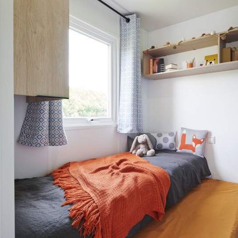 Mobilhome 4 personnes - L'ACACIA (2 chambres)dernière génération (2023) -terrasse intégrée - TV