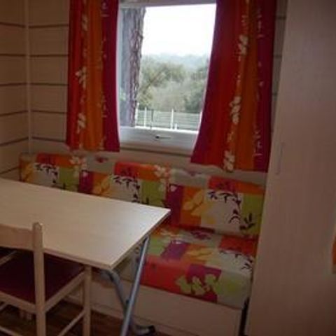 BUNGALOW 2 personnes - Standard 18 - 24m² - 1 chambre - terrasse couverte + TV*
