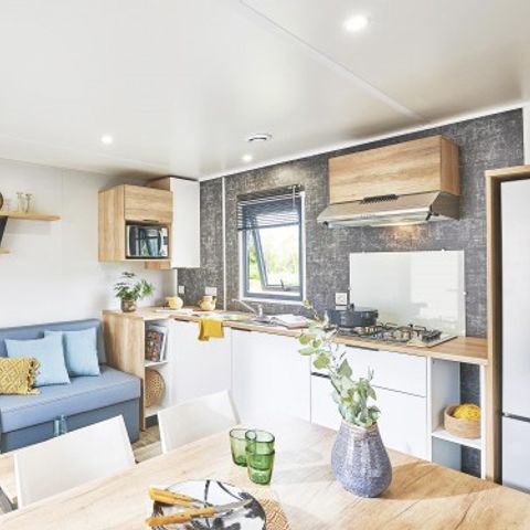 BUNGALOW 6 personnes - Premium 22-28m² - 2 chambres + TV + Terrasse couverte & draps jetables fournis*