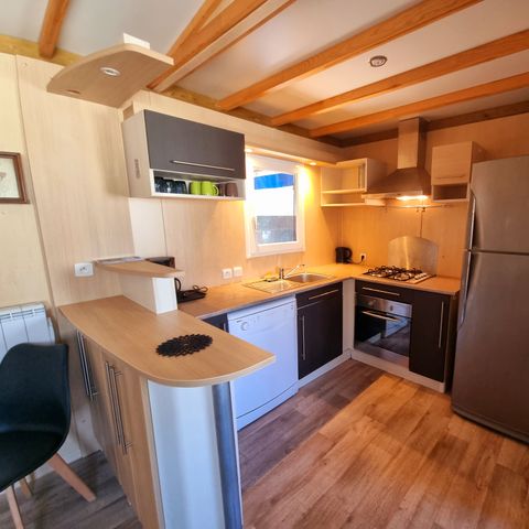 CHALET 6 personnes - 58m² - 3 chambres - 2 salles de bains - terrasse couverte + Clim + TV + LV + four*