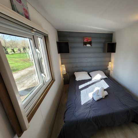 BUNGALOW 4 personnes -  CONFORT 33 m² (2 chambres) + Terrasse + TV