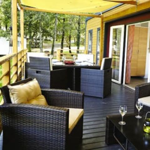 BUNGALOW 6 personnes - Mobil-home | Ultimate | 3 Ch. | 6 Pers. | Terrasse surélevée | Clim. | TV
