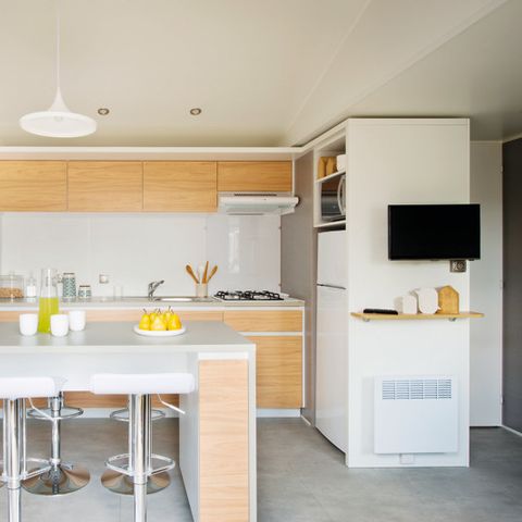 BUNGALOW 8 personnes - Mobil-home 32m² (3 chambres) + grande terrasse semi-couverte de 18m²