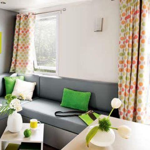 BUNGALOW 16 personnes - Tribu 60m² (6 chambres) + grande terrasse commune semi-couverte