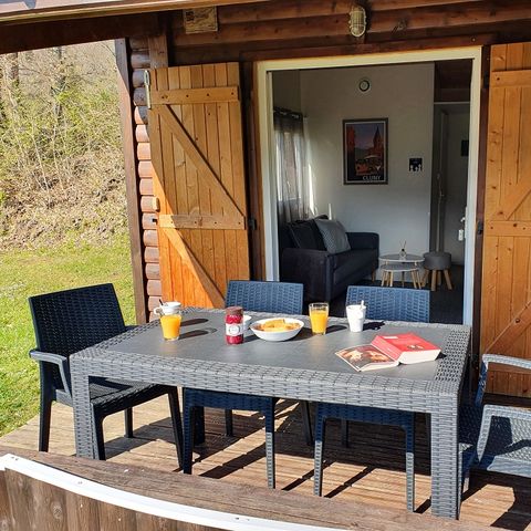 CHALET 4 personnes - Chalet Tradition Standard 28m² - 2 chambres - terrasse couverte