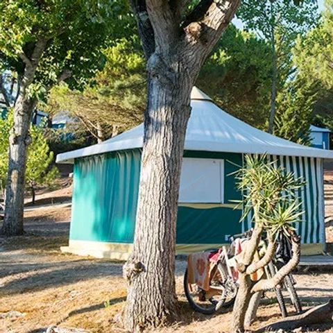 BUNGALOW TOILÉ 4 personnes - sans sanitaire
