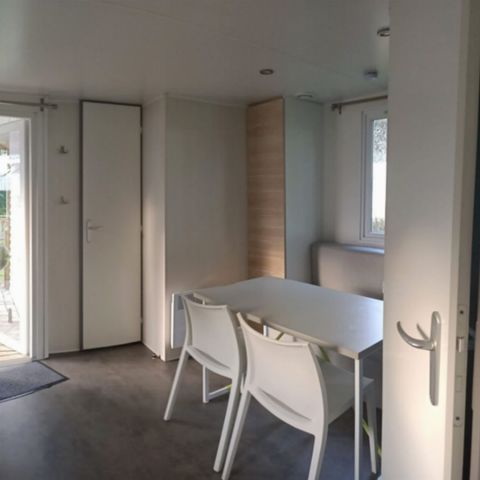 BUNGALOW 4 personnes - SMALL - 2 CHAMBRES - 2/4 PERSONNES