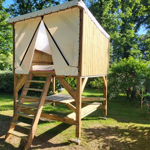 TENTE TOILE ET BOIS 2 personnes - Cabane Etoilée - 4,5 m² - Sans sanitaires - Electricité non incluse