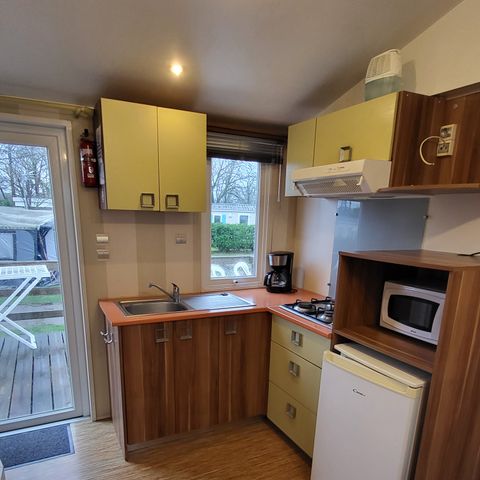 BUNGALOW 4 personnes - 25 m² - 2 chambres (2 adultes max / ou familles)