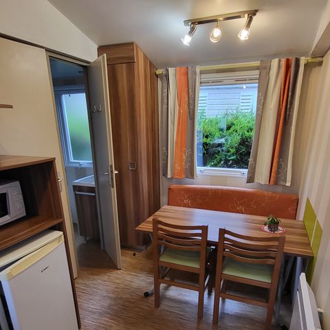 BUNGALOW 4 personnes - 25 m² - 2 chambres (2 adultes max / ou familles)
