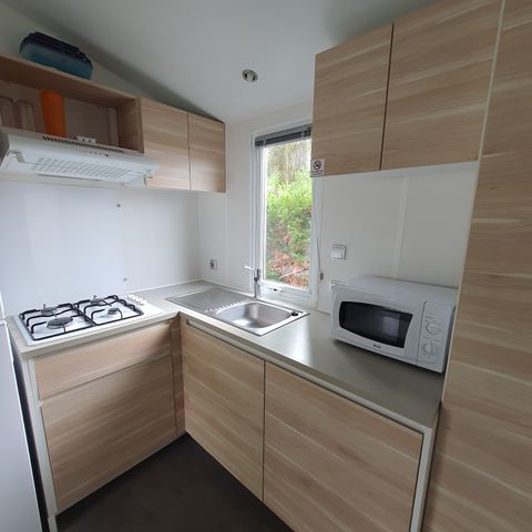 BUNGALOW 4 personnes - VIP - 29 m² - 2 chambres - Terrasse double + SPA (2 adultes maximum ou famille)