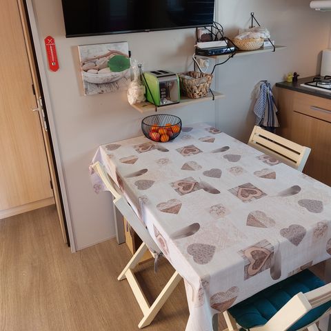 BUNGALOW 4 personnes - Particulier sur le camping