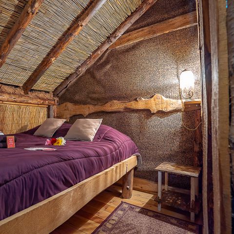 HÉBERGEMENT INSOLITE 6 personnes - Cabane Bûcheron 6 pers