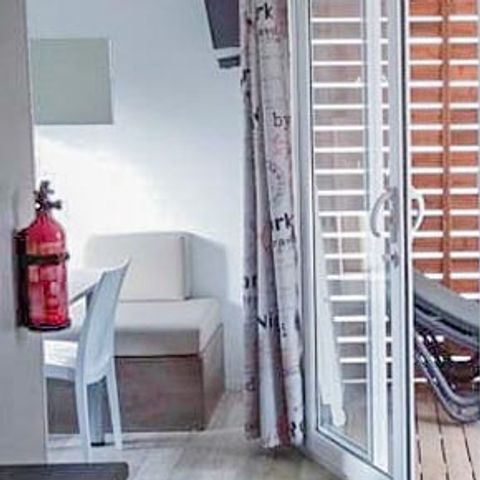 Mobilhome 5 personnes - Sunêlia Prestige Déclik 2 chambres 35m² - TV - Terrasse semi- couverte