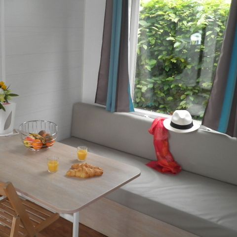 BUNGALOW 4 personnes - Standard 25m² - 2 chambres + terrasse non-couverte