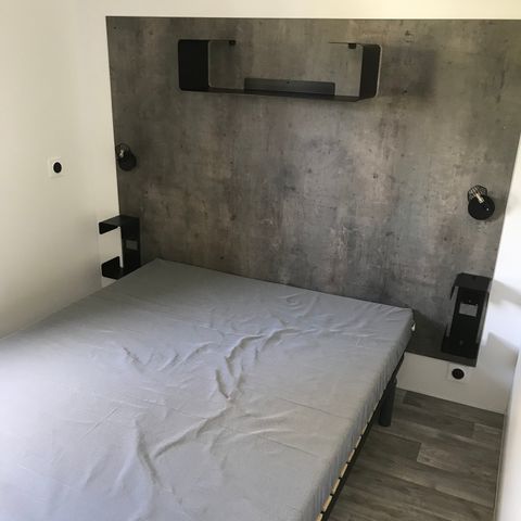 BUNGALOW 6 personnes - Confort 32m² - 3 chambres + terrasse semi-couverte