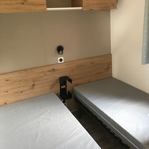 BUNGALOW 4 personnes - Confort 24.7 m² - 2 chambres + terrasse