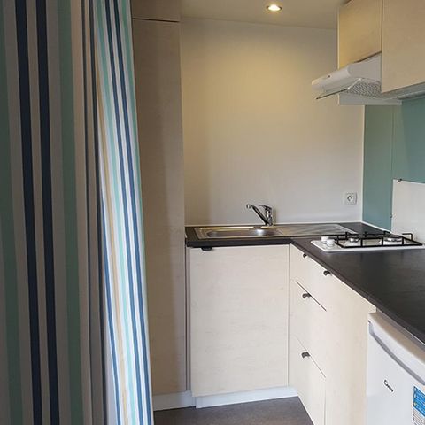 Mobilhome 2 personnes - CAHITA 17m² - 1 chambre + terrasse couverte