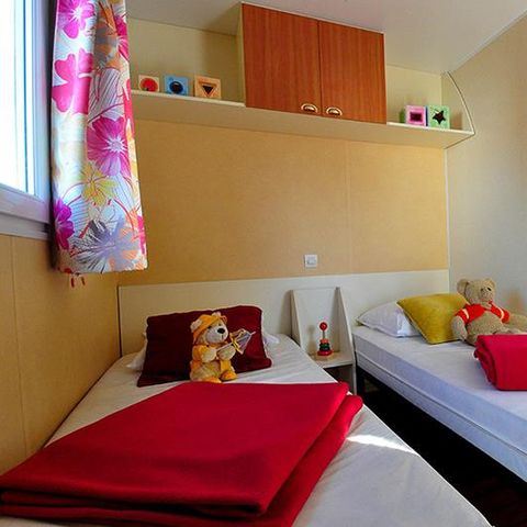 BUNGALOW 4 personnes - FLORES 31m² - 2 chambres + terrasse couverte