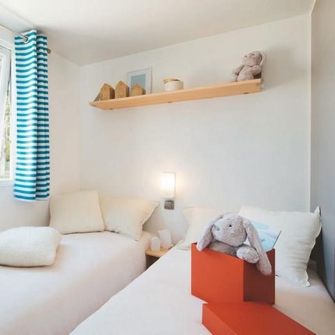BUNGALOW 4 personnes - BORA BORA 31m² - 2 chambres + Terrasse semi couverte