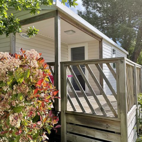 Mobilhome 4 personnes - BORA BORA 31m² - 2 chambres + Terrasse semi couverte