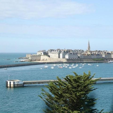 Camping de la Cité d'Alet - Camping Ille-et-Vilaine - Image N°2