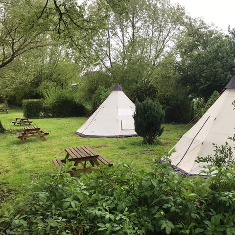TENTE 2 personnes - 01-Tipi Davy Crockett 18m2 (1ch - 1/8pers.) + kit prêt à camper - prix pour 2 personnes
