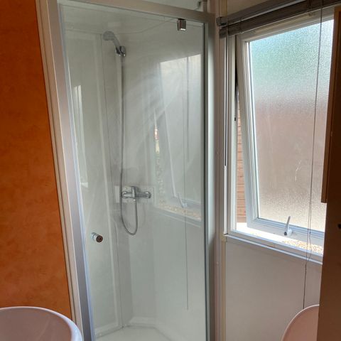 BUNGALOW 2 personnes - 05-Mobil-Home Standard 26m2 (2ch - 1/5 pers.) + TV + Clim - prix pour 2 personnes