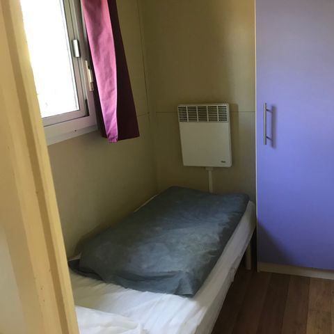 CHALET 2 personnes - 06-Chalet Confort 24m2 (2ch - 1/5 pers.) + Terasse couverte + TV + Clim - prix pour 2 personnes