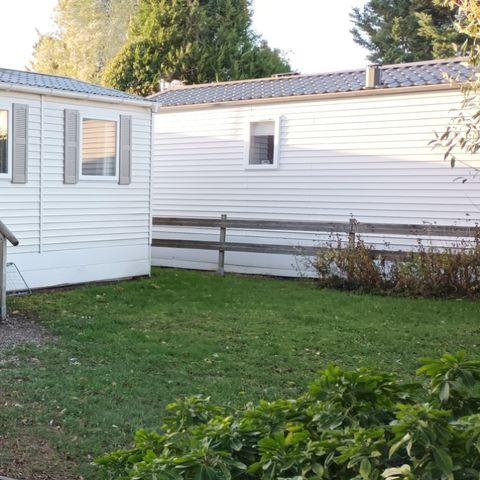 BUNGALOW 2 personnes - 07-Mobil-Home Confort 24 m2 (2ch - 2/4 pers.) + petite terrasse couverte + TV + Clim - prix pour 2 personnes