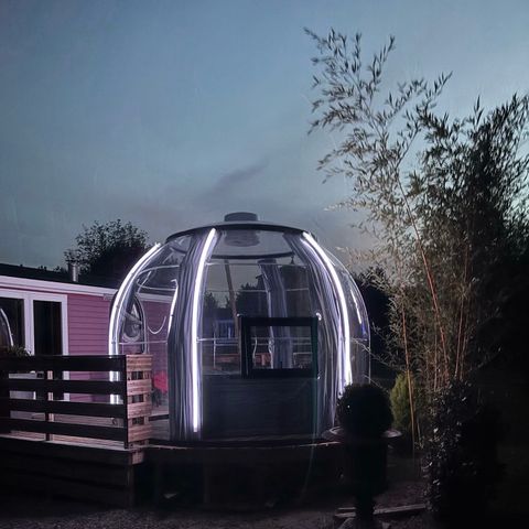 BUNGALOW 2 personnes - 13-La Folle entreprise 32m2 (2ch - 2/6pers.) + Jaccuzzi + Lits faits + serviette + kit boissons + TV - prix pour 2 personnes
