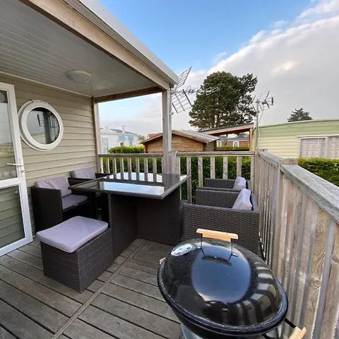 BUNGALOW 4 personnes - 2 chambres - TV