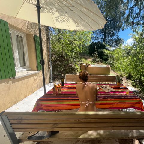 GÎTE 6 personnes - Gîte 2 chambres avec jacuzzi